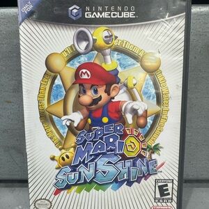 Nintendo Super Mario Sunshine GameCube